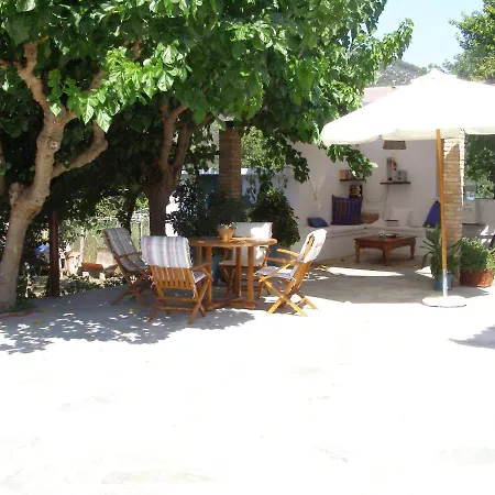 Affittacamere To Ktima Tis Matinas 3*